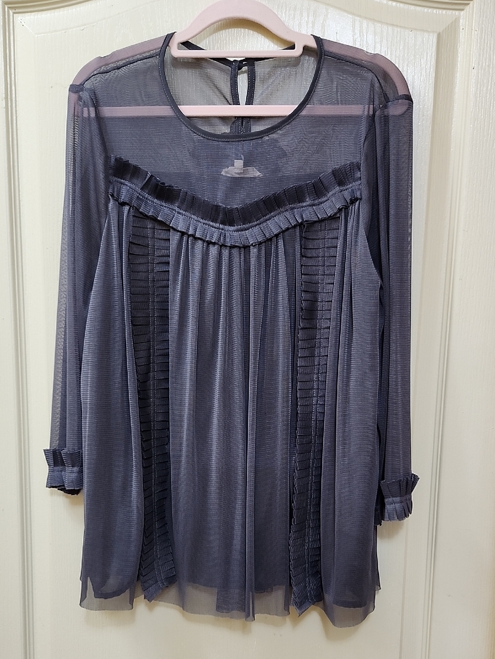 ENTRO SHEER GREY MESH ACCORDION-PLEATED BLOUSE